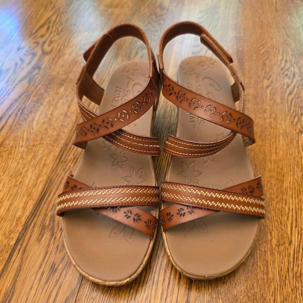 Skechers Cali Beverly Brown Strappy Wedge Sandals Luxe Foam Floral Womens 9